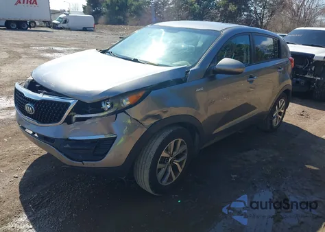 2015 Kia Sportage Lx z USA, uszkodzony, nr VIN KNDPBCAC2F7792932